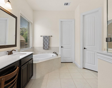 1113 Hartman Dr - Photo Thumbnail 22