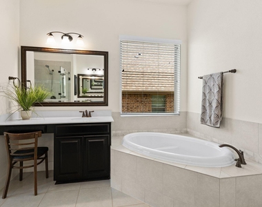 1113 Hartman Dr - Photo Thumbnail 23