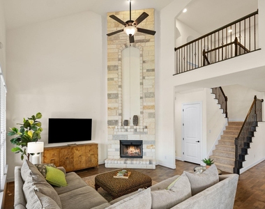 1113 Hartman Dr - Photo Thumbnail 13
