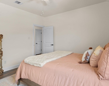 1113 Hartman Dr - Photo Thumbnail 29