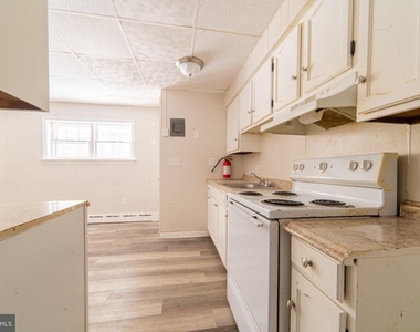 107 Atlantic Street - Photo Thumbnail 3