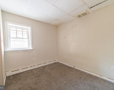 107 Atlantic Street - Photo Thumbnail 8