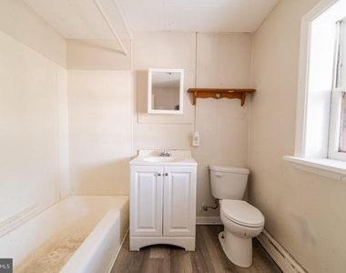 107 Atlantic Street - Photo Thumbnail 10