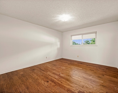 6501 Mesa Dr - Photo Thumbnail 23