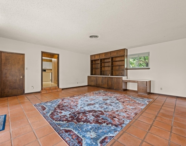 6501 Mesa Dr - Photo Thumbnail 15