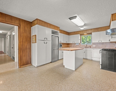 6501 Mesa Dr - Photo Thumbnail 9