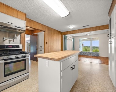 6501 Mesa Dr - Photo Thumbnail 11