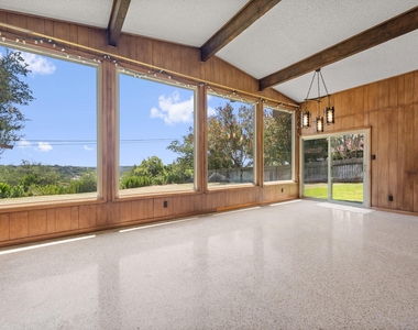6501 Mesa Dr - Photo Thumbnail 6