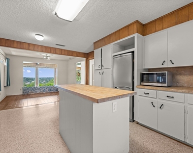 6501 Mesa Dr - Photo Thumbnail 12