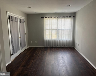 1002 Squirrel Road - Photo Thumbnail 10