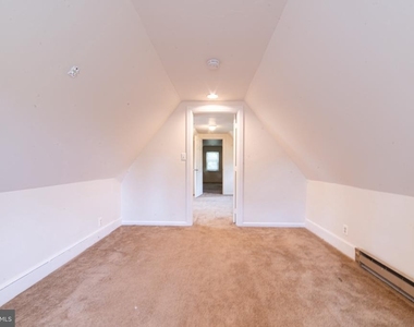 920 Cinnaminson Avenue - Photo Thumbnail 13
