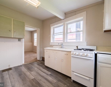 23 Pine Street - Photo Thumbnail 1