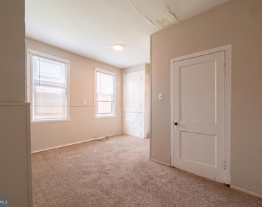 23 Pine Street - Photo Thumbnail 7
