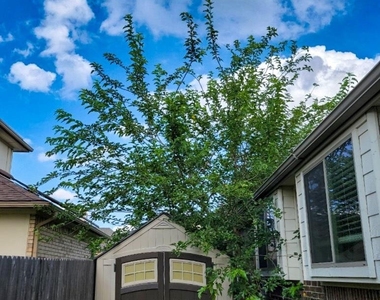 705 Wiltshire Dr - Photo Thumbnail 13
