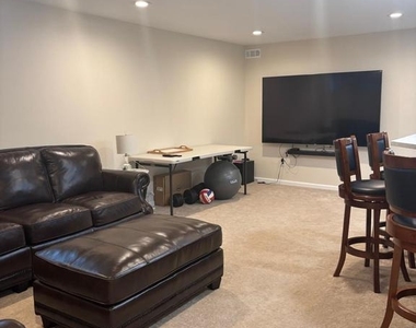 2802 Gramercy Way - Photo Thumbnail 23