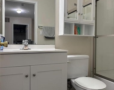 2802 Gramercy Way - Photo Thumbnail 14