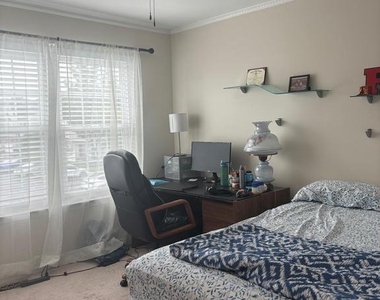 2802 Gramercy Way - Photo Thumbnail 11