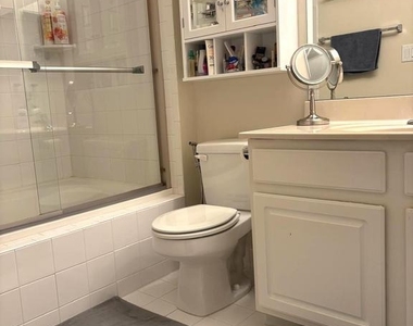 2802 Gramercy Way - Photo Thumbnail 10