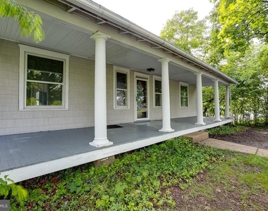 422 Lumberton Road - Photo Thumbnail 2