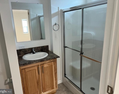 1356 Connecticut Avenue - Photo Thumbnail 11