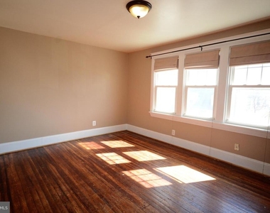 623 Guilford Avenue - Photo Thumbnail 14