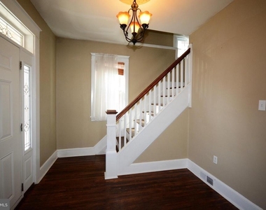 623 Guilford Avenue - Photo Thumbnail 2