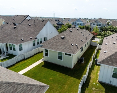 125 Fabion St - Photo Thumbnail 15