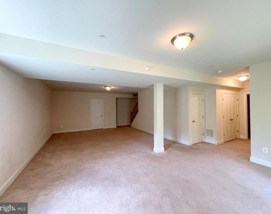 46895 Whittemoore Court - Photo Thumbnail 31