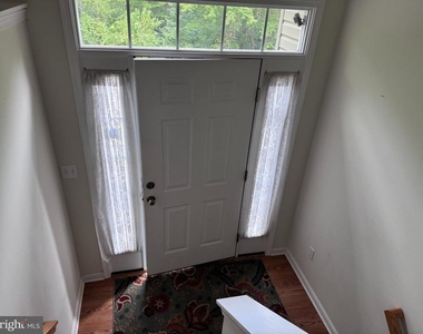 23047 Gunston Drive - Photo Thumbnail 18