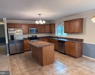 23047 Gunston Drive - Photo Thumbnail 9