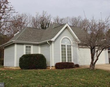 48070 Mayflower Drive - Photo Thumbnail 10