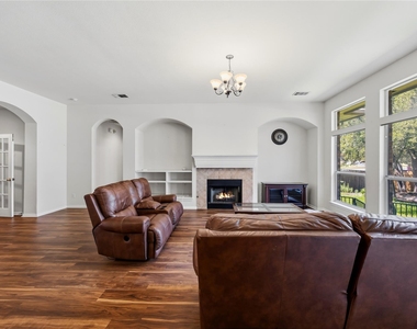 3013 Covington Pl - Photo Thumbnail 7