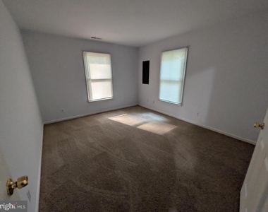 627 Davol Road - Photo Thumbnail 5