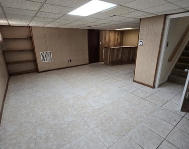 11710 North Marlton Avenue - Photo Thumbnail 34