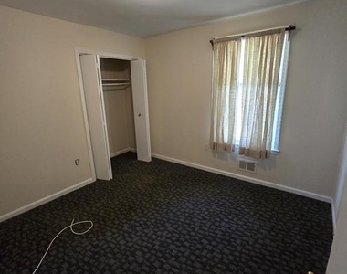 11710 North Marlton Avenue - Photo Thumbnail 31