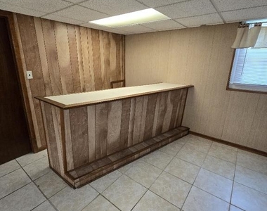 11710 North Marlton Avenue - Photo Thumbnail 36