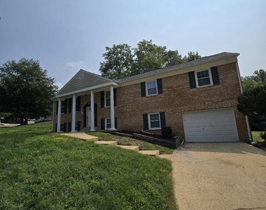 11710 North Marlton Avenue - Photo Thumbnail 1