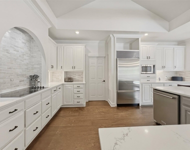 6 Candleleaf Ct - Photo Thumbnail 6