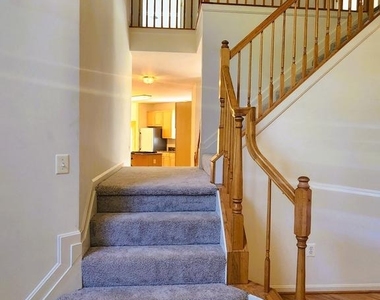 406 Clairborne Street - Photo Thumbnail 2
