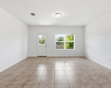 7121 Ranchito Dr - Photo Thumbnail 9