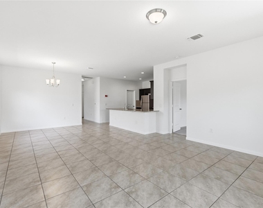7121 Ranchito Dr - Photo Thumbnail 11