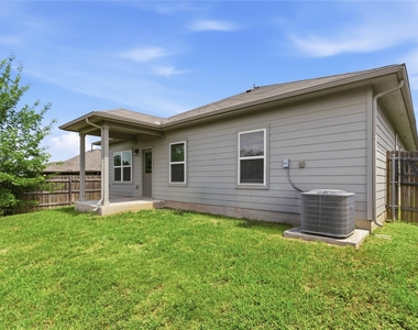 7121 Ranchito Dr - Photo Thumbnail 31