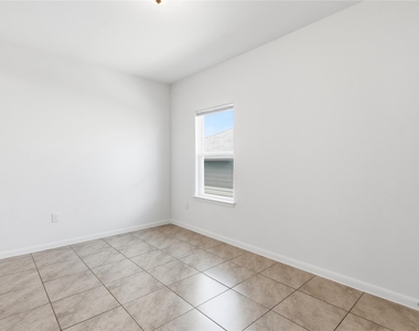 7121 Ranchito Dr - Photo Thumbnail 5