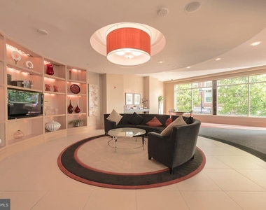 155 Potomac - Photo Thumbnail 16