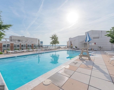 155 Potomac - Photo Thumbnail 20