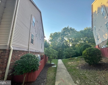 9704 Lake Pointe - Photo Thumbnail 1