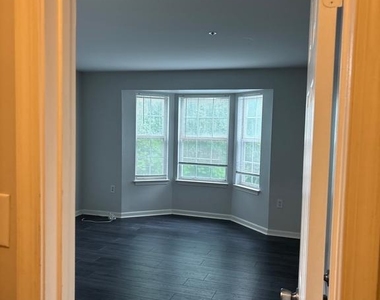9704 Lake Pointe - Photo Thumbnail 18