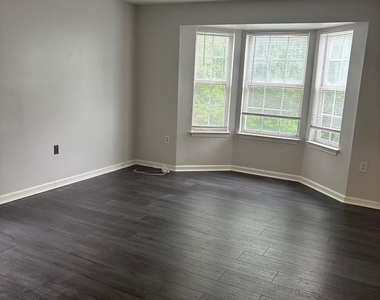 9704 Lake Pointe - Photo Thumbnail 15