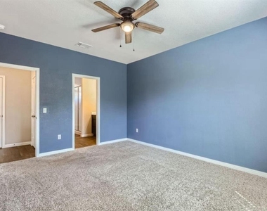 324 Sandhill Piper St - Photo Thumbnail 8