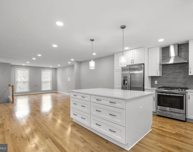 10 Loganwood Court - Photo Thumbnail 6